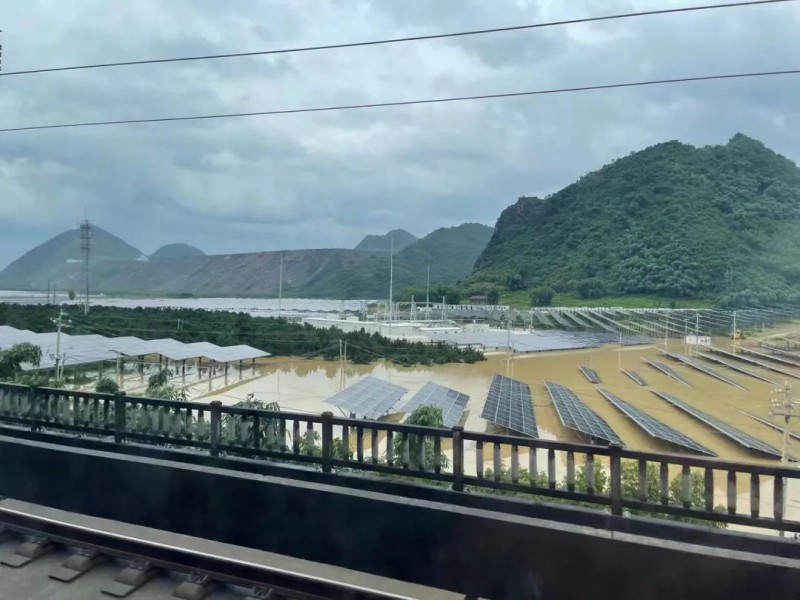 地面電站秒變漂浮電站，又一光伏電站被水淹！