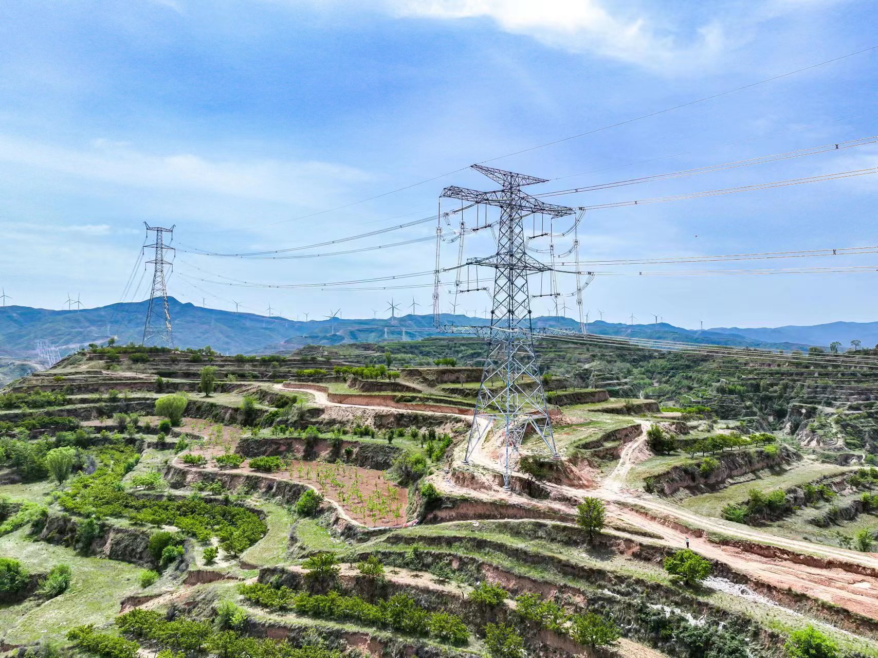 榆社—晉中1000千伏變電站500千伏線路工程投運