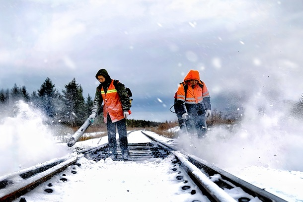 國(guó)家能源集團(tuán)：鏖戰(zhàn)風(fēng)雪 守護(hù)“鋼鐵動(dòng)脈”